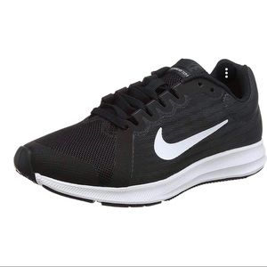 Nike Downshifter 8  Black Running Shoes Kids 3.5Y